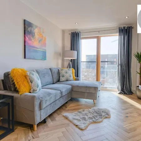 ✪leisure Stay✪relocation Or Business Stay✪1bed - Free Secure Parking Space Apartament *