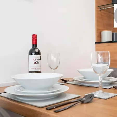 ✪leisure Stay✪relocation Or Business Stay✪1bed - Free Secure Parking Space Leeds (West Yorkshire)