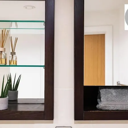 Apartment ✪leisure Stay✪relocation Or Business Stay✪1bed - Free Secure Parking Space Leeds (West Yorkshire)